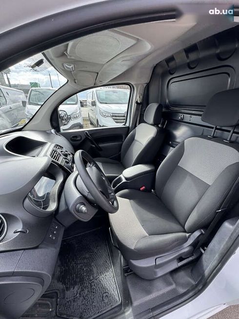 Renault Kangoo 2020 - фото 16