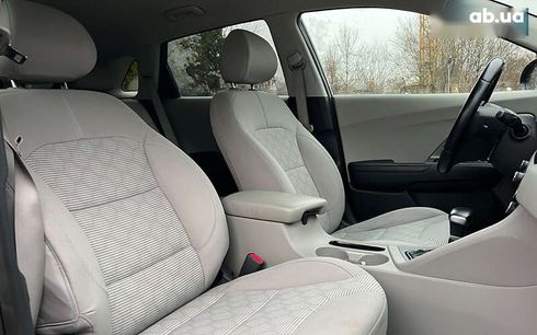 Kia Niro 2018 - фото 19
