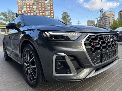 Audi SQ5 2022 серый - фото 2