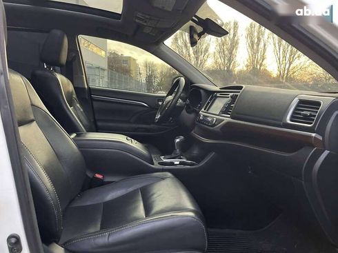 Toyota Highlander 2015 - фото 17