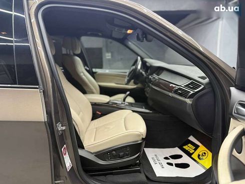 BMW X5 2011 - фото 10