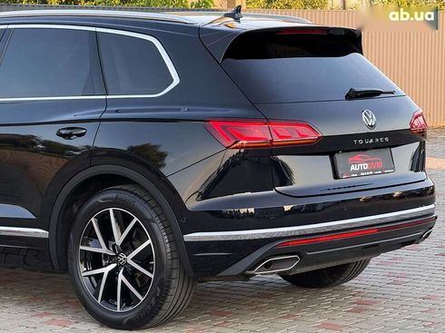Volkswagen Touareg 2022 - фото 20