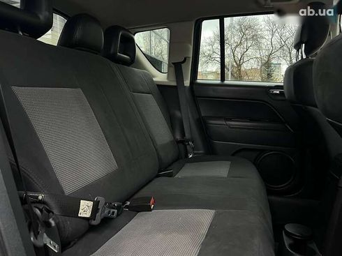 Jeep Compass 2011 - фото 9