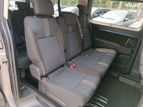 Peugeot Traveller 2019 серый - фото 16