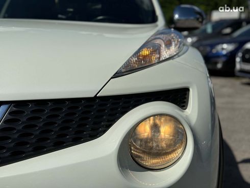 Nissan Juke 2011 белый - фото 6
