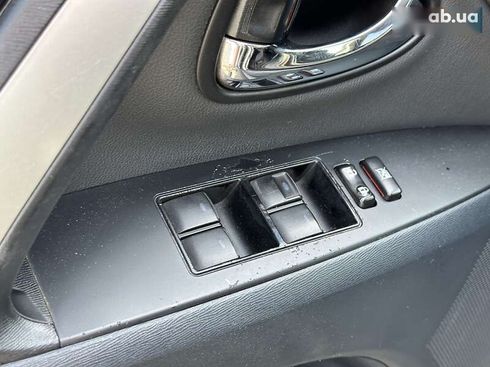 Toyota Avensis 2013 - фото 15