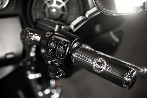 Harley-Davidson FLHTCUTG 2018 - фото 22