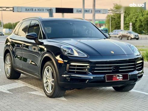 Porsche Cayenne 2018 - фото 24