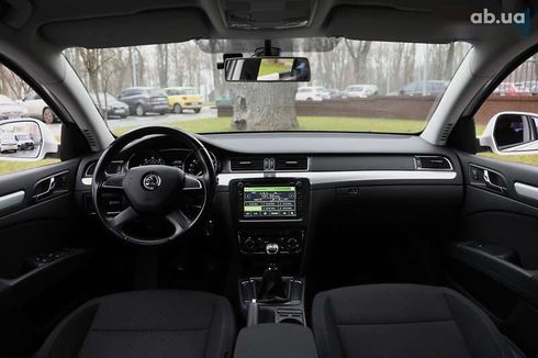 Skoda Superb 2013 - фото 12