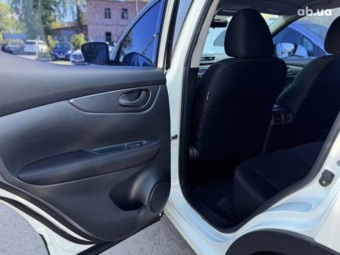Nissan Qashqai 2017 белый - фото 33