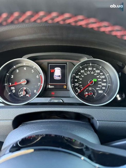 Volkswagen Golf GTI 2020 - фото 23