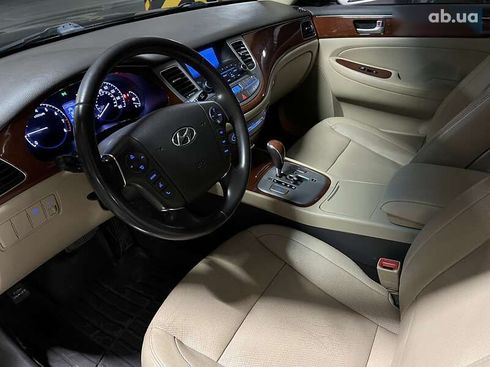 Hyundai Genesis 2013 - фото 26