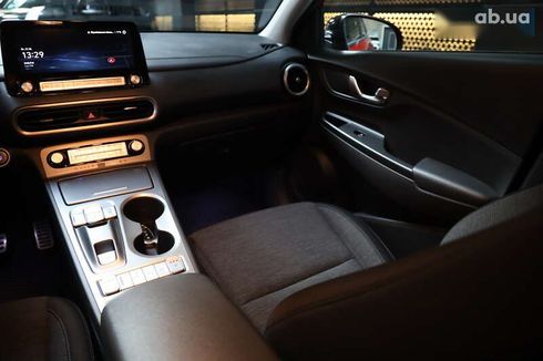 Hyundai Kona 2021 - фото 25