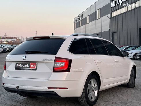 Skoda octavia a7 2018 белый - фото 8