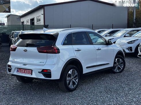 Kia Niro 2021 - фото 11