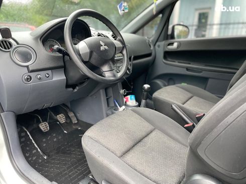 Mitsubishi Colt 2010 белый - фото 56