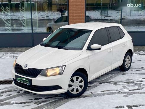 Skoda Fabia 2017 - фото 3