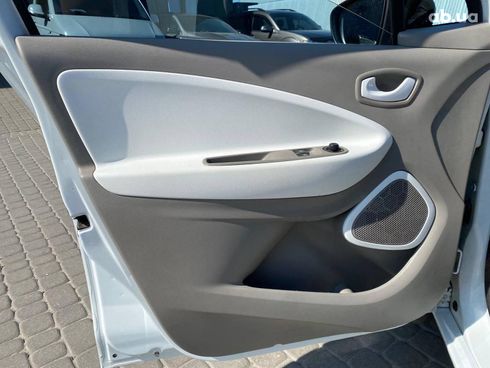 Renault Zoe 2015 белый - фото 15