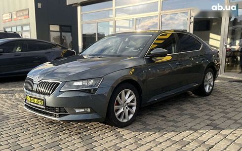 Skoda Superb 2016 - фото 3