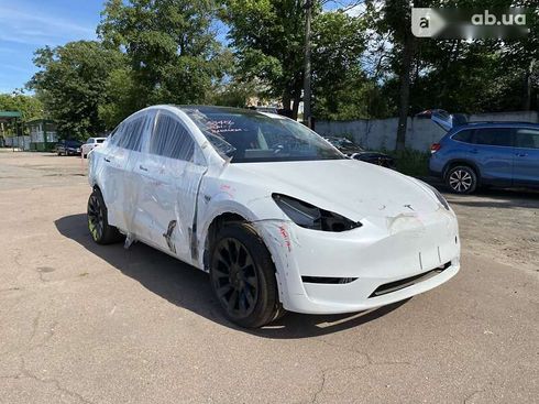 Tesla Model Y 2023 - фото 9
