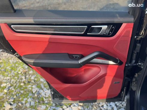Porsche Cayenne 2019 - фото 24