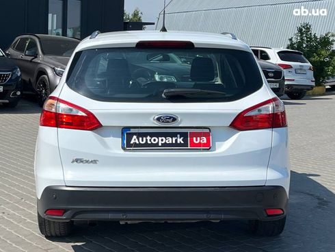Ford Focus 2014 белый - фото 39