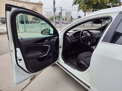 Opel Insignia 2014 белый - фото 18