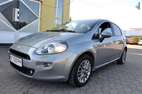 Fiat Punto 2012 - фото 14
