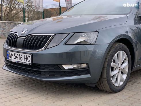 Skoda Octavia 2019 - фото 11