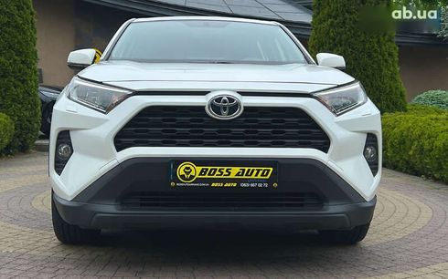Toyota RAV4 2020 - фото 2
