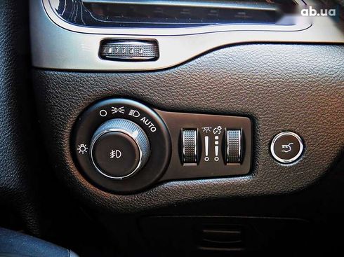 Jeep Cherokee 2019 - фото 12
