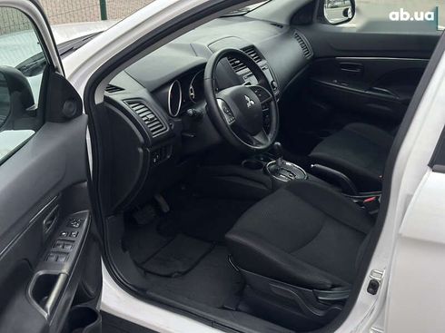 Mitsubishi Outlander 2015 - фото 29