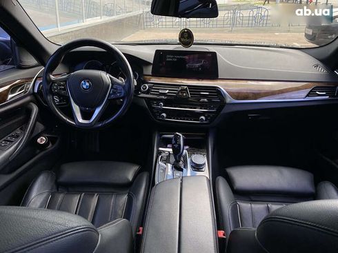 BMW 5 серия 2018 - фото 13