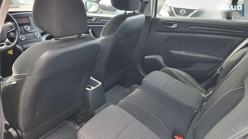 Renault Megane 2018 - фото 18