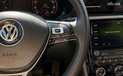 Volkswagen Passat 2020 - фото 24