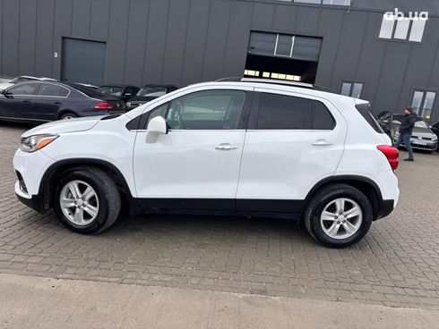 Chevrolet Trax 2019 белый - фото 3