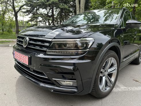 Volkswagen Tiguan 2019 черный - фото 2