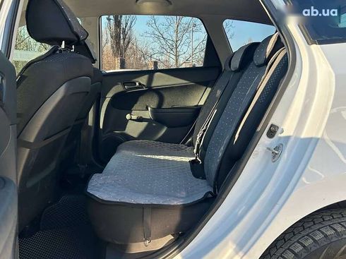 Hyundai i30 2011 - фото 20