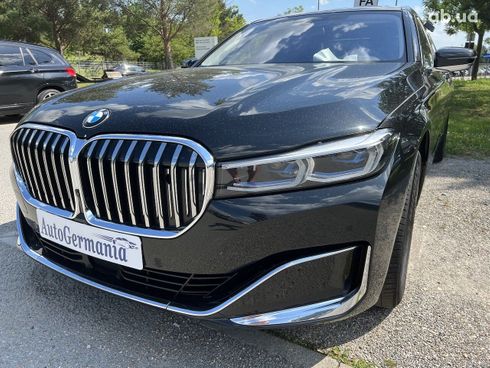 BMW 7 серия 2021 - фото 2