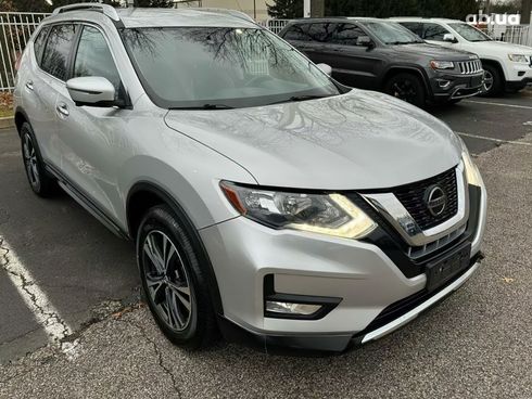 Nissan Rogue 2018 серебристый - фото 3