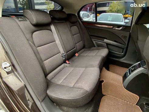 Skoda Superb 2012 - фото 16