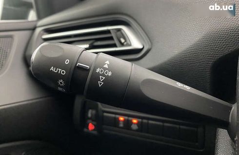 Peugeot 308 2018 - фото 15