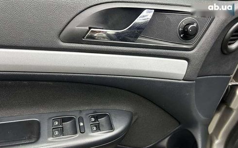 Skoda Octavia 2012 - фото 8
