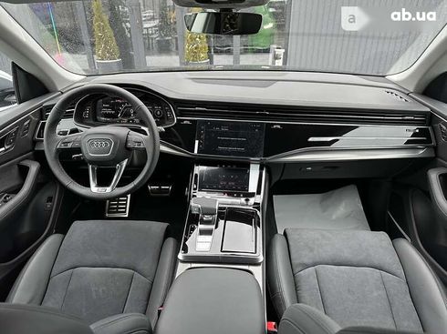 Audi RS Q8 2023 - фото 12