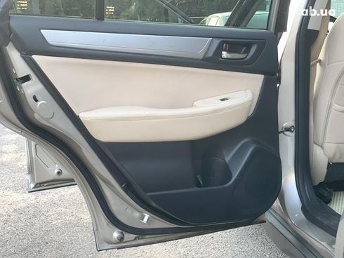 Subaru Outback 2016 бежевый - фото 58