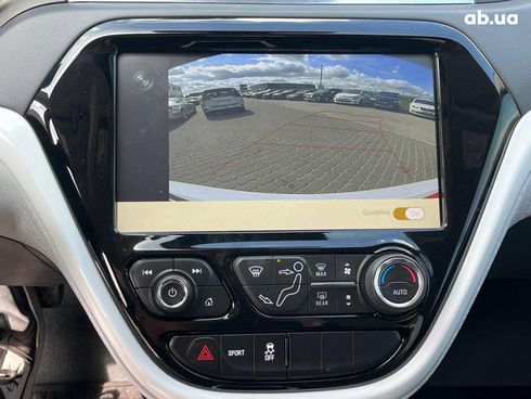 Chevrolet Bolt 2020 белый - фото 39