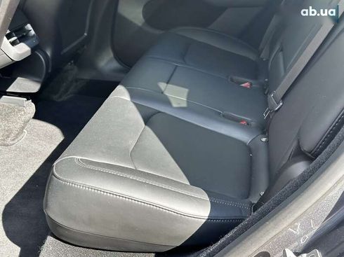 Tesla Model Y 2023 - фото 16