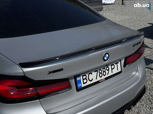 BMW 5 серия 2017 - фото 11