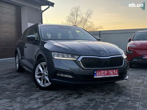 Skoda Octavia 2021 - фото 7