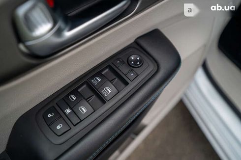 Chrysler Pacifica 2021 - фото 17